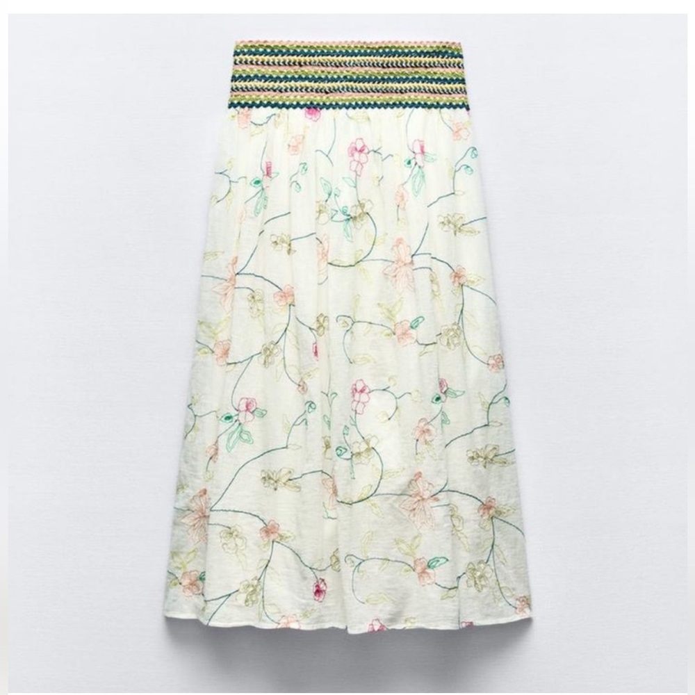 Zara White A-Line Skirt with Floral Embroidery